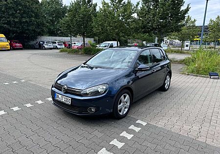 VW Golf Volkswagen 1.6 TDI DPF DSG Team