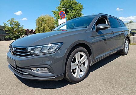 VW Passat Variant Volkswagen Business 4Motion