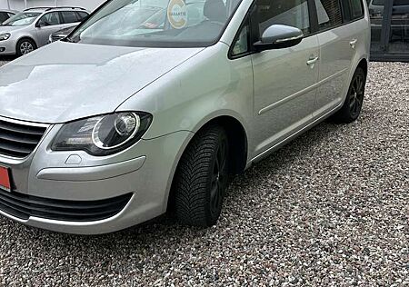 VW Touran Volkswagen Freestyle***AHK***PDC***7 SITZE***NEU TÜV***