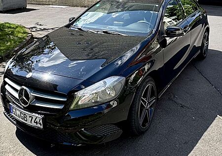 Mercedes-Benz A 180 CDI (BlueEFFICIENCY) 7G-DCT AMG Sport