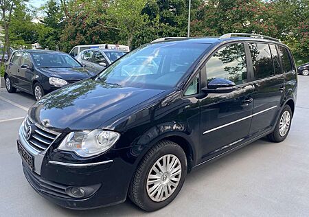 VW Touran Volkswagen 1.4 TSI DSG Klimatr.AHK SHZ 01708044052