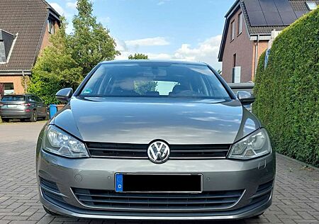 VW Golf Volkswagen 1.2 TSI BlueMotion Technology Cup