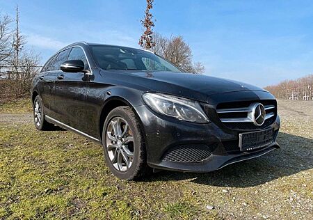Mercedes-Benz C 250 C -Klasse C 250T 4Matic Pano/Distronic TÜV=Neu!