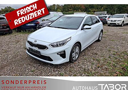 Kia Cee'd Ceed / 1.6 CRDi Vision Kamera Navi PDC LM SHZ