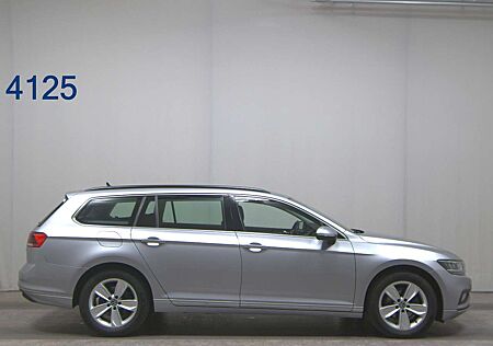 VW Passat Volkswagen Var. 2.0 TDI Business Navi LED ACC RfK