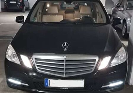 Mercedes-Benz E 250 T CDI DPF BlueEFFICIENCY 7G-TRONIC