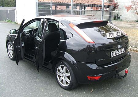 Ford Focus 1,6 *TOP-ZUSTAND*a.w. TÜV-ALLES-NEU*KLIMA*1.Hd.