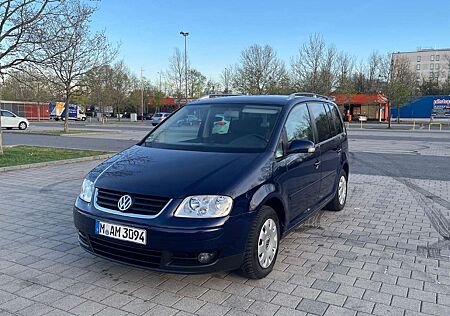 VW Touran Volkswagen Trendline