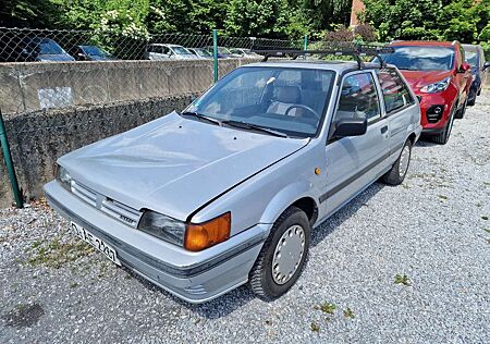 Nissan Sunny 1.6 SLX *SCHIEBEDACH*DACHGEPÄCKTRÄGER*