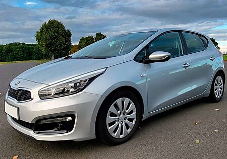 Kia Cee'd Ceed / Diesel 1.6 CRDi (110 PS) – sparsam, gepflegt
