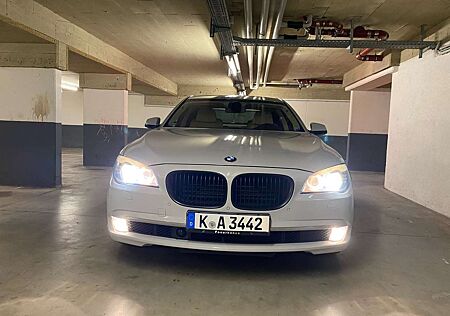 BMW 750Li 750