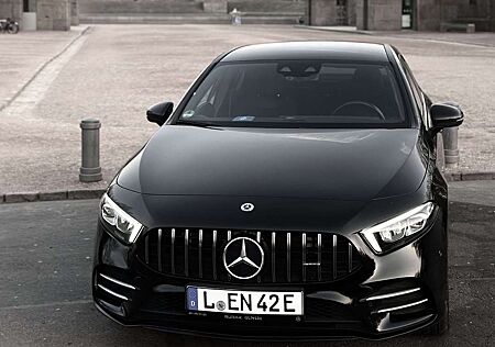 Mercedes-Benz A 250 e 8G-DCT AMG Line