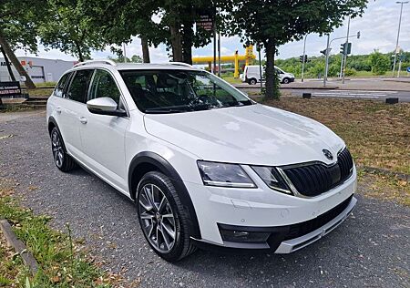 Skoda Octavia Combi Scout 4x4 /Automatik / Navi