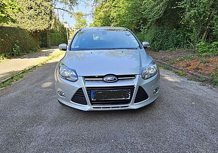 Ford Focus 1.0 EcoBoost Start-Stopp-System Titanium