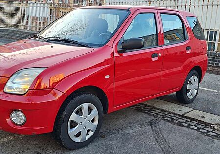 Subaru Justy 1.3*5 G.*4 X 4. 93tkm.*8 fach bereift*