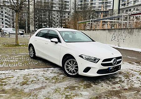 Mercedes-Benz A 220 7G-DCT Style