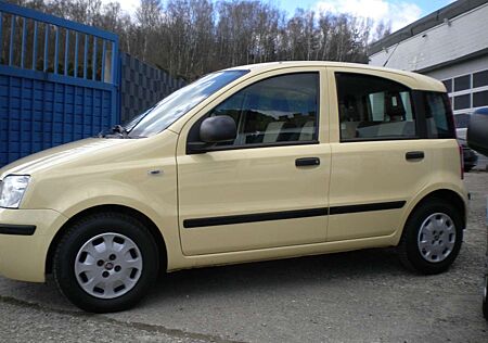 Fiat Panda 1.2 8V MyLive/Klima/3.Hand/Top Gepflegt/FESTPREIS