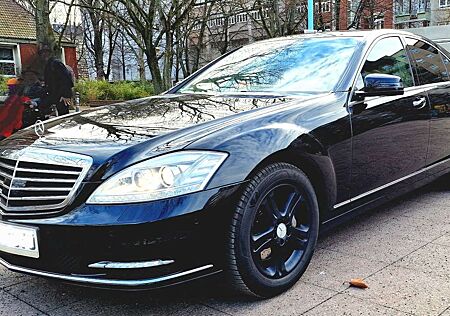 Mercedes-Benz S 350 4Matic 7G-TRONIC