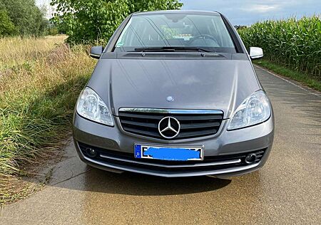 Mercedes-Benz A 180 A-Klasse 5-Türer Autotronic Special Edition