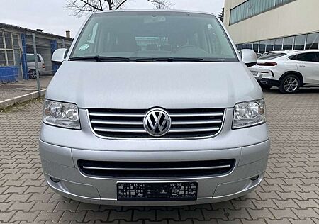 VW T5 Multivan Volkswagen Multivan Highline Aut.
