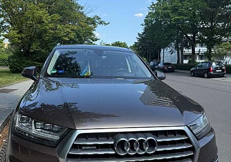 Audi Q7 50 TDI quattro tiptronic