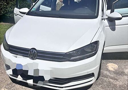 VW Touran Volkswagen 2.0 TDI SCR (BlueMotion Technology) DSG SOUND