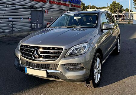 Mercedes-Benz ML 350 M-Klasse Diesel BlueTEC 4MATIC 7G-TRONIC