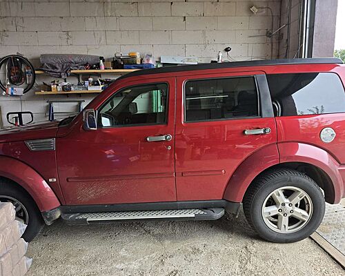 Dodge Nitro Nitro 2.8 CRD DPF Automatik SXT