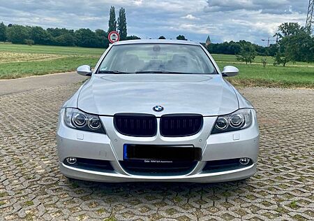 BMW 320i 320