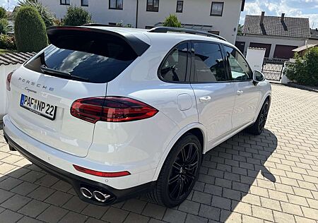 Porsche Cayenne Diesel Platinum Edition
