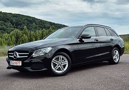 Mercedes-Benz C 200 d T-Modell, Navigation.
