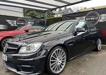 Mercedes-Benz C 63 AMG Coupe *DEUTSCH*PANO*DISTR*KAMERA*SPUR