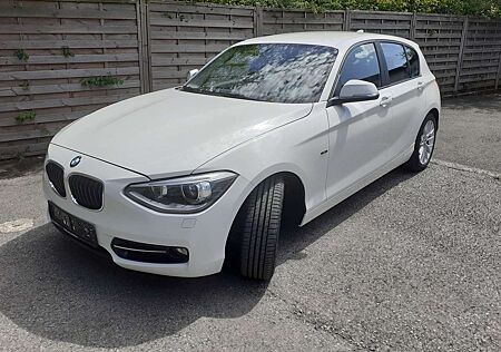 BMW 118 d sport 5-Türig Klimaautomatik-Sitzheizung