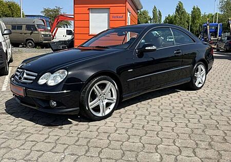 Mercedes-Benz CLK 200 K Grand Edition AMG Xenon Navi Leder PDC