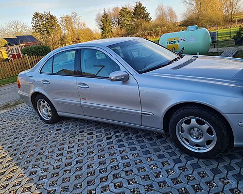 Mercedes-Benz E 200 E 200 CDI Classic