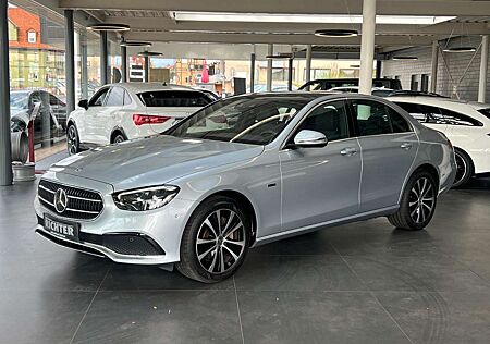 Mercedes-Benz E 300 de 4Matic Avantgarde/Pano./Kamera/Leder