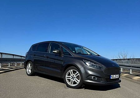 Ford S-Max 2.0 TDCi Bi-Turbo Aut. Titanium