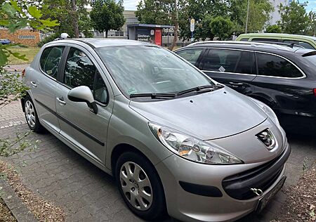 Peugeot 207 110 HDi FAP Filou