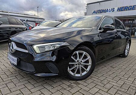 Mercedes-Benz A 180 7G-DCT Progressive 1.Hand/Scheckheft/Leder/Navi/LE