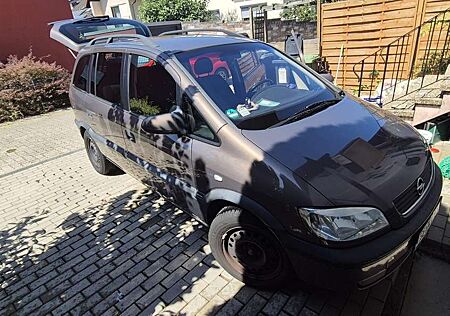 Opel Zafira 1.8 16V