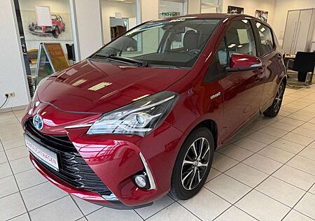 Toyota Yaris Hybrid Team D /WENIG KM/SCHECKHEFT/KAMERA