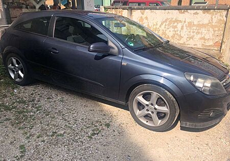 Opel Astra GTC 2.0 Turbo Sport