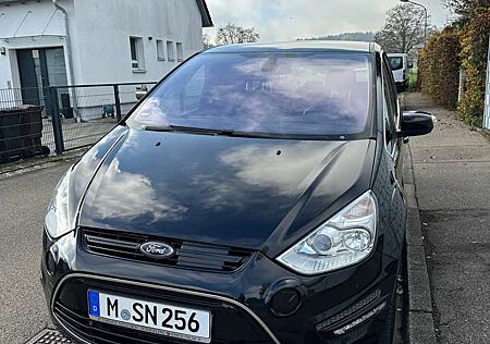 Ford S-Max Top-Ausstattung Titanium 05.2011