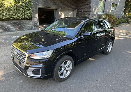 Audi Q2 1.4 TFSI S Tronic Sport Line Navi LED ACC Shzg.