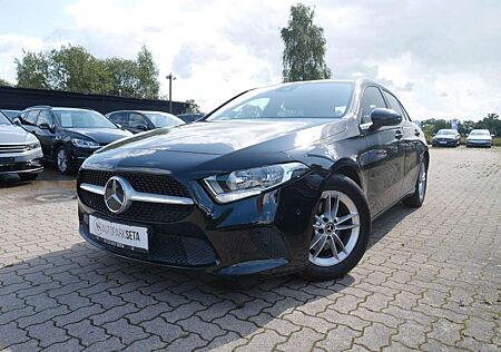 Mercedes-Benz A 180 NAVI*TEMPOMAT*LANE*PDC*KAM*STZHZG*16"