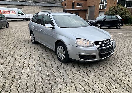 VW Golf Variant Volkswagen Comfortline 1,6 Klima pdc