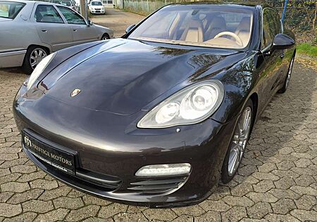 Porsche Panamera S / GLASDACH/SITZKLIMA