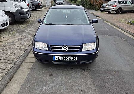VW Bora Volkswagen Variant 1.6 Automatik Highline