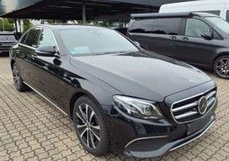 Mercedes-Benz E 300 de Avantgarde Limo WIDE*ACC*SHD*KAM*MBEAM