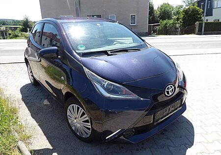 Toyota Aygo x-play, 5-Türer, Klima, HU-AU NEU